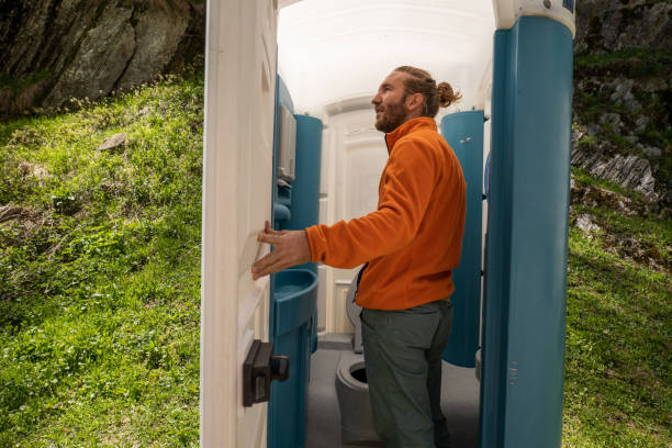 Portable Toilet Options We Offer in Baird, TX